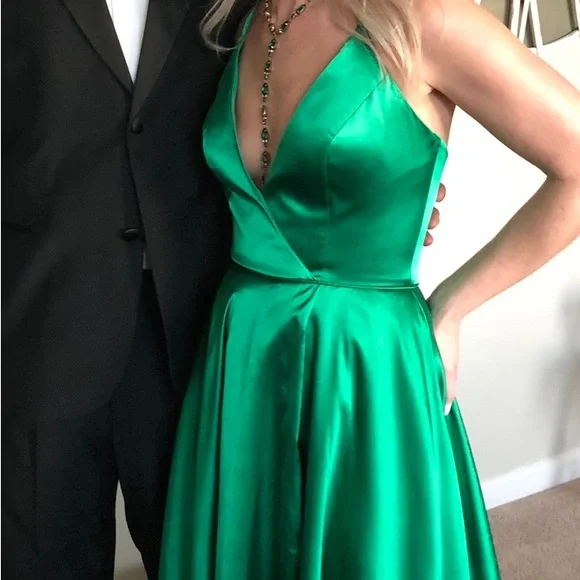 Sherri Hill | Dresses | Sherri Hill Green Silk Vneck Long Galaprom Dress |  Poshmark